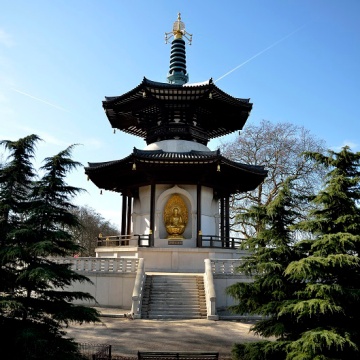 London, Battersea Park, Buddhist Pace Pagoda